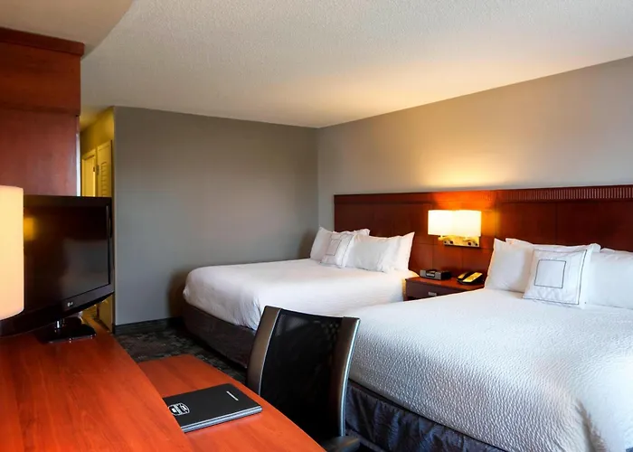 Courtyard By Marriott Jackson